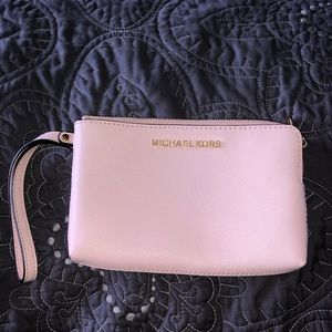 NWOT pink michael kors wristlet